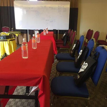 Sai Villa Hotel Near Klia & Klia2 Nilai Kültér fotó