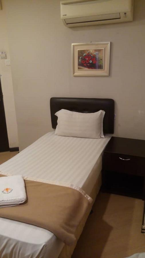Sai Villa Hotel Near Klia & Klia2 Nilai Kültér fotó