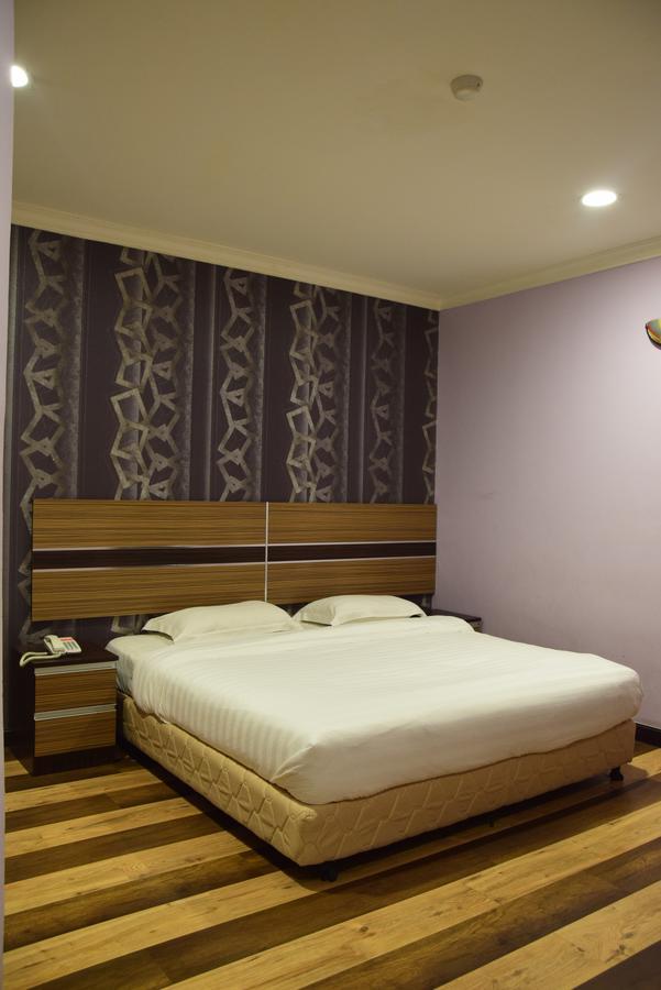 Sai Villa Hotel Near Klia & Klia2 Nilai Kültér fotó