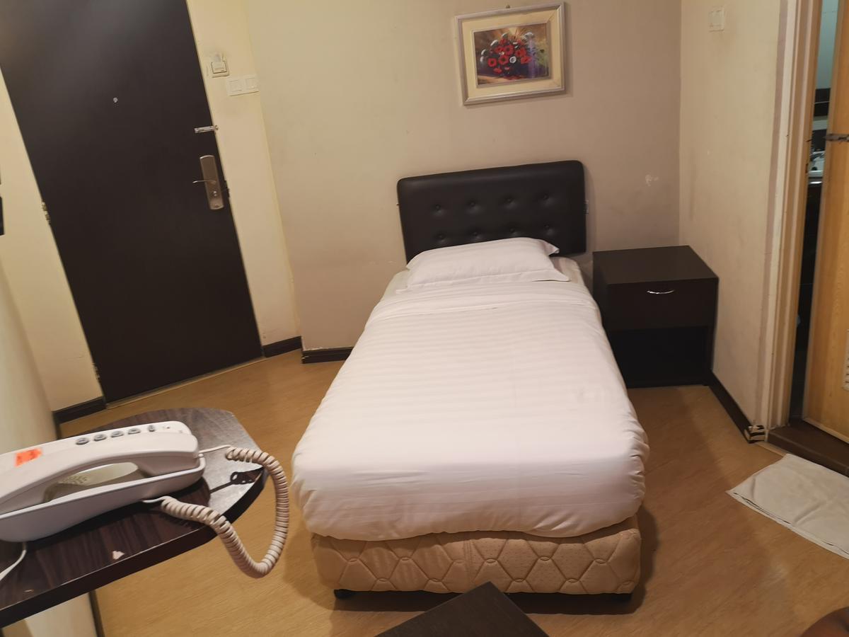 Sai Villa Hotel Near Klia & Klia2 Nilai Kültér fotó